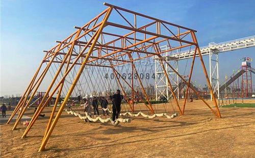 喜来登网红秋千室外,户外浪漫打卡新地标，体验别样秋千风情”